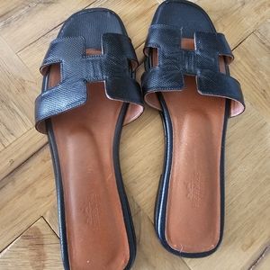 Hermès leather sandals